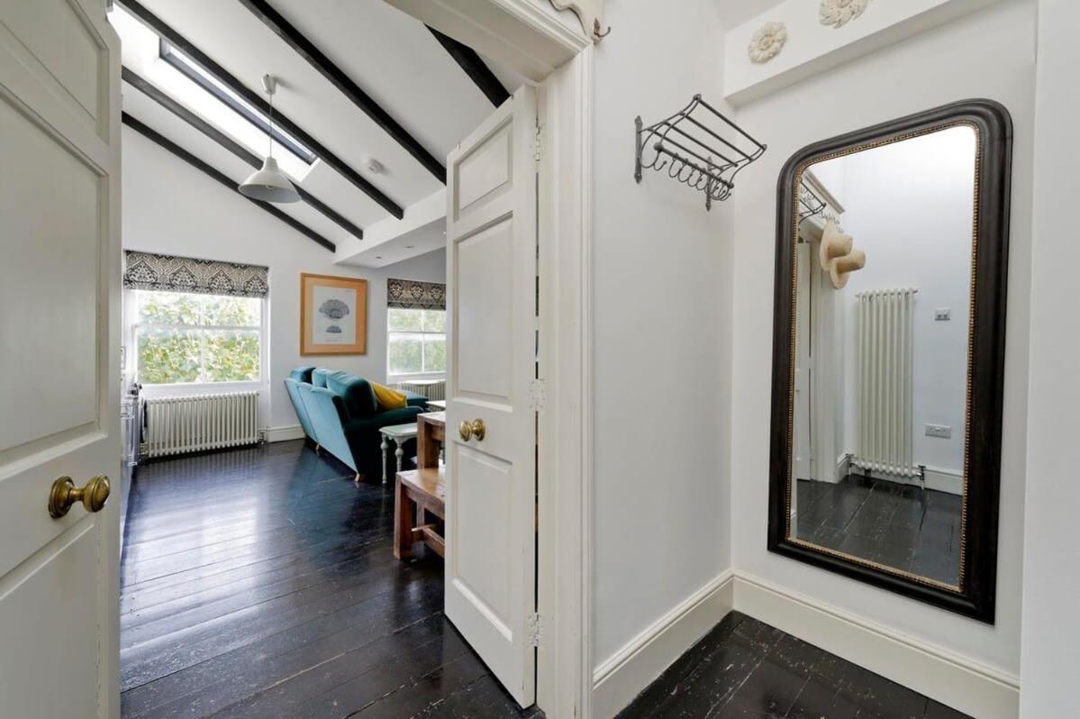 Long Discounts- 1 Bed Bohemian Loft Style Apartment
