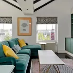 Long Stay Discounts- 1 Bed Bohemian Loft Style Apt